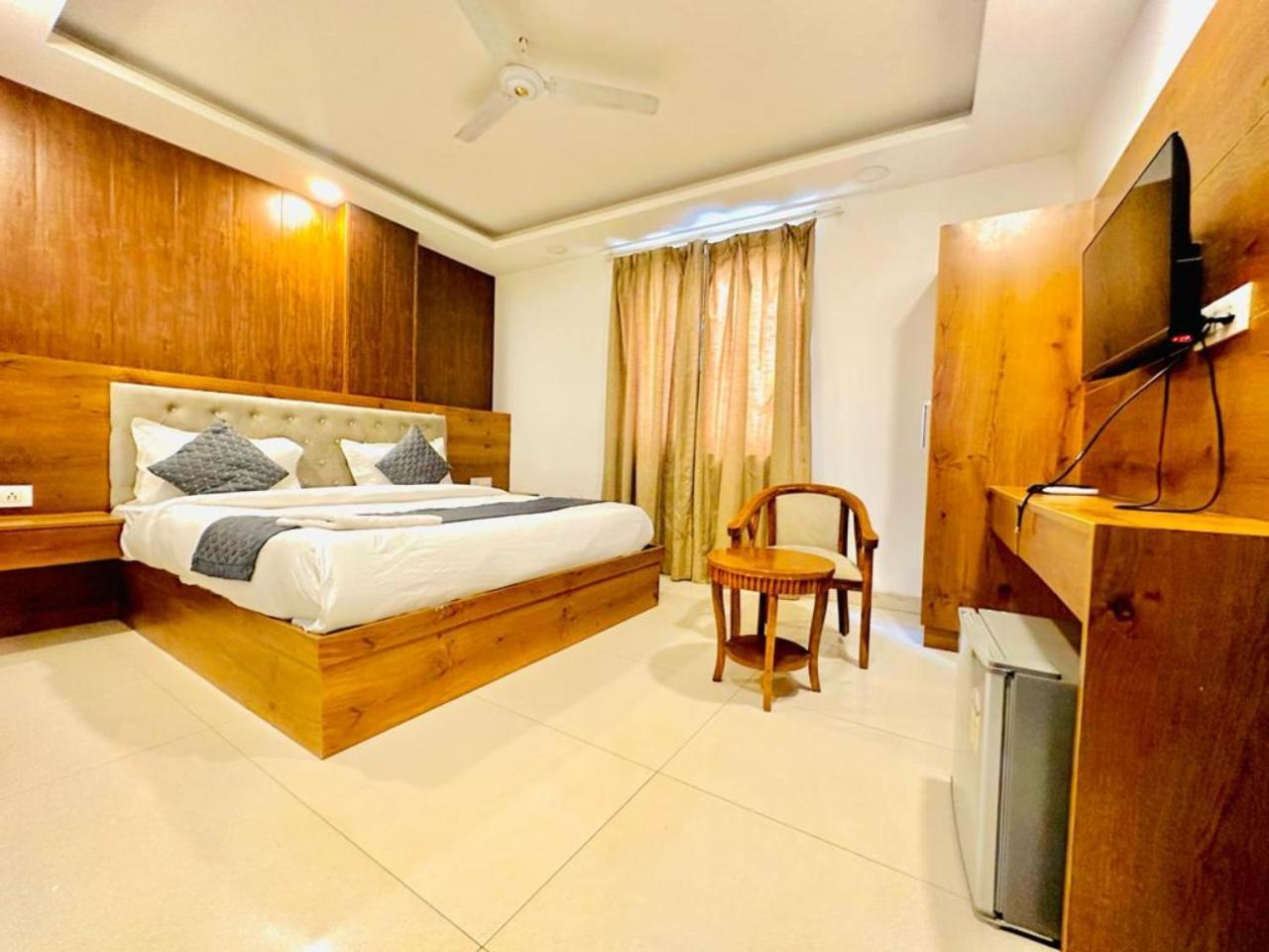 Hotel Galaxy Inn Near Delhi International Airport Nowe Delhi Zewnętrze zdjęcie