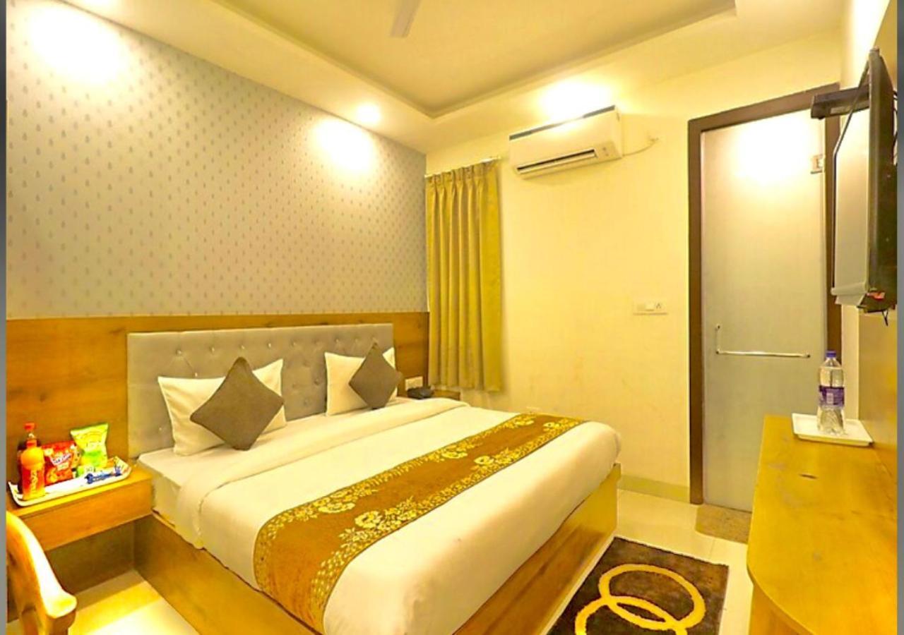 Hotel Galaxy Inn Near Delhi International Airport Nowe Delhi Zewnętrze zdjęcie