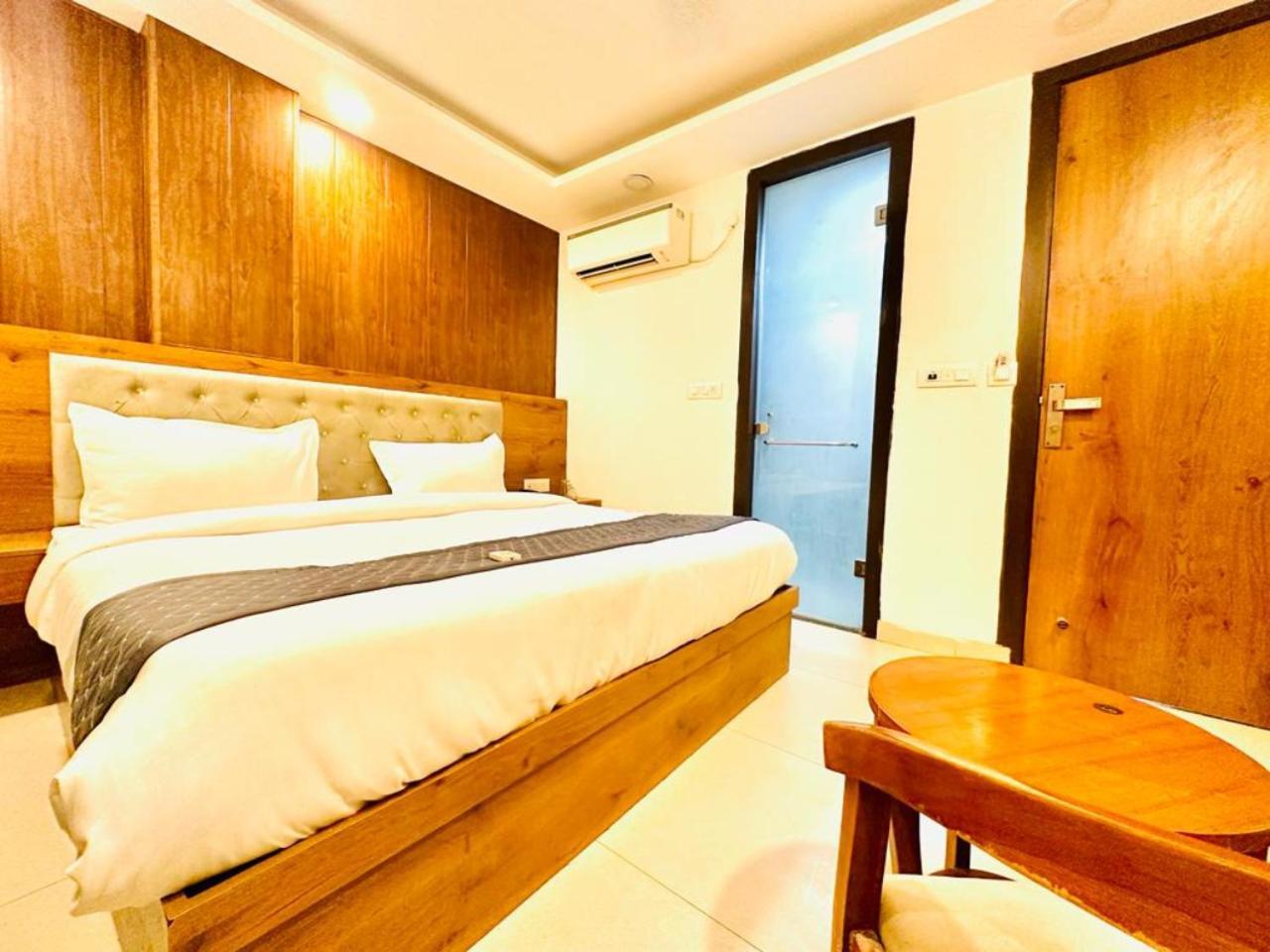 Hotel Galaxy Inn Near Delhi International Airport Nowe Delhi Zewnętrze zdjęcie
